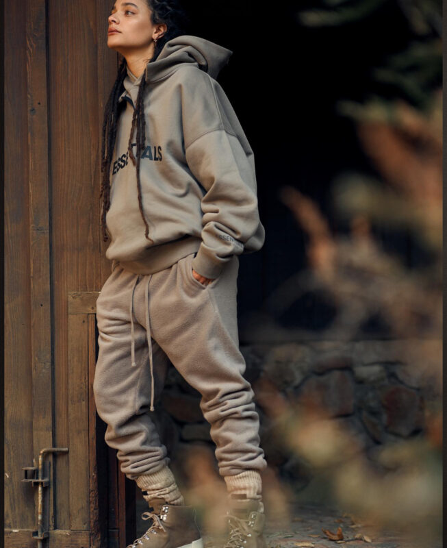 Essentials Clothing: Timeless Style for Every Wardrobe